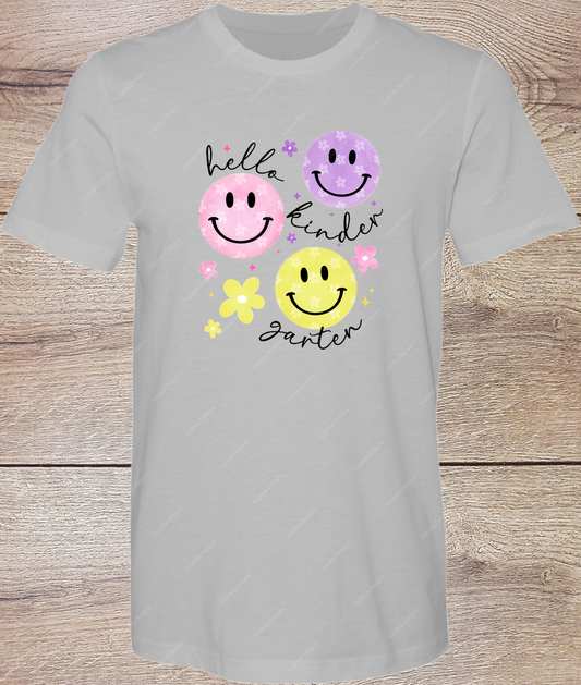 Smiley Hello Kindergarten - Black - Short Sleeve Front